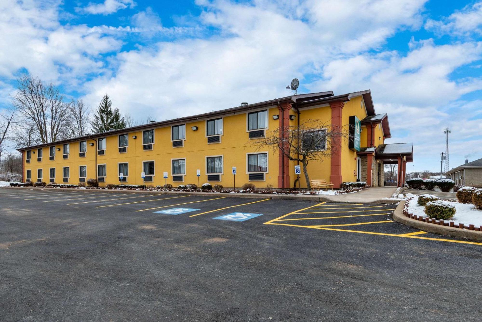 Quality Inn 2*